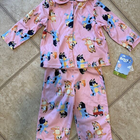 2T Bluey Toddler Girls' 2-Piece Button Down Sleepwear Pajama Set - Picture 2 of 5
